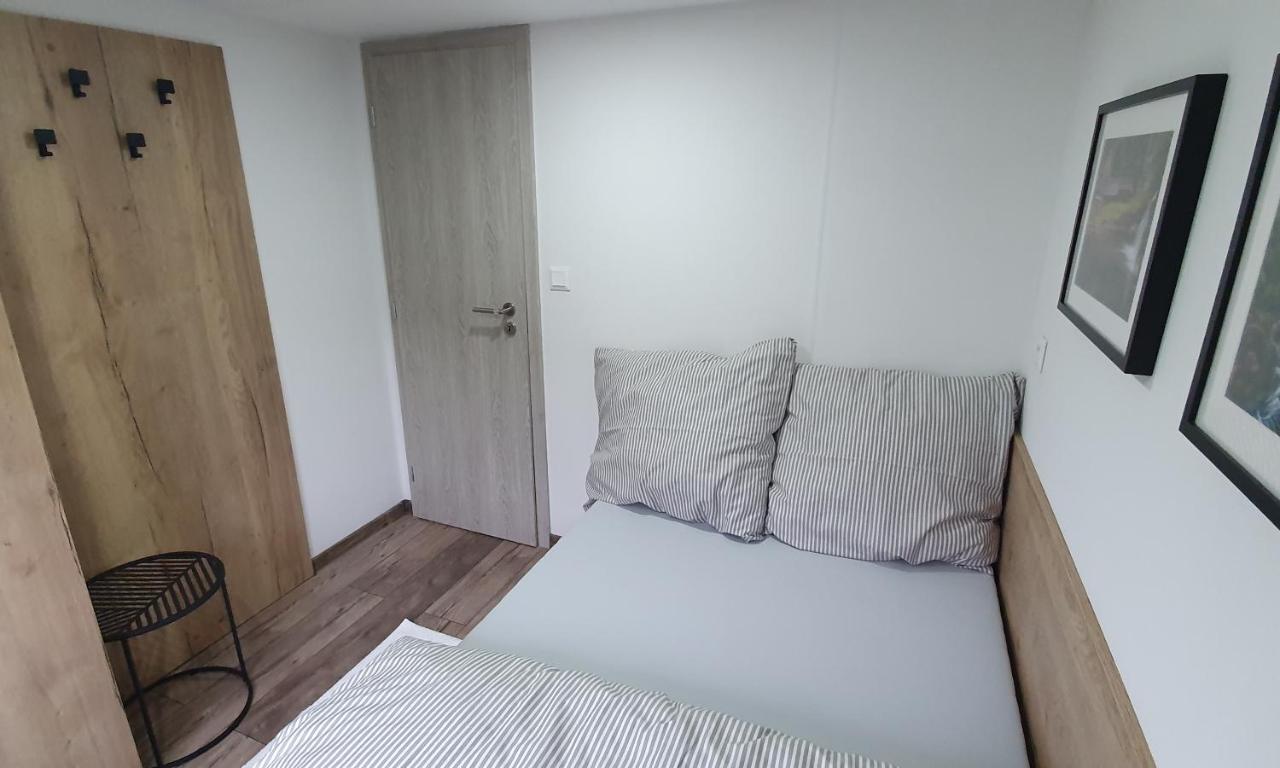 Liptov Mobile House Villa Liptovský Mikuláš Exteriör bild