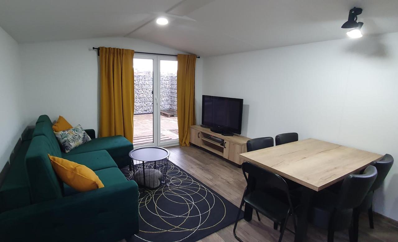 Liptov Mobile House Villa Liptovský Mikuláš Exteriör bild
