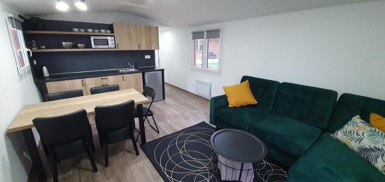 Liptov Mobile House Villa Liptovský Mikuláš Exteriör bild
